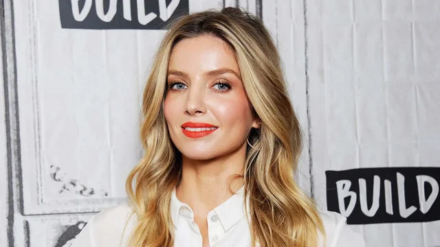 Annabelle Wallis